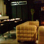 リスタネーラ - 照明が暗めでゆったりソファーな二階席