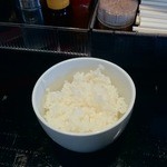 ゼロ ワン - ゼロワン系のラーメンに付いてる「ミニライス」サイズは、小ライスくらいかな＾＾