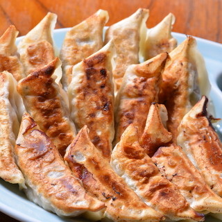 とってもお得な餃子！トリプル餃子（15ヶ）が650円！