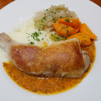 ビストロ ヴィヴィエンヌ - 若鳥モモ肉のコンフィ