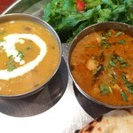 タンドールバル カマルプール - 中辛チキンキーマと甘口きのこ入りダルカレー