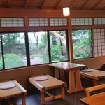 ゆるりcafe - 広々としていて、子供がいても安心なカフェですね