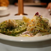 トラットリア グランボッカ - 2015.8 ズワイガニとアボカドのタルタル（1,000円）、本日の鮮魚のカルパッチョ（1,070円）