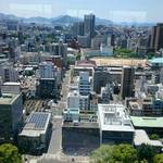 Mitsui Gaden Hoteru Hiroshima - 広々とした窓から見える広島の景色
