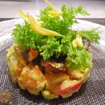 前菜４：青森県産アピオス（豆）神奈川県産真イワシ　アボカド　温製サラダ
          