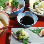 鱧ちり、お造り三種、豆腐ジュレかけ、珍味二種