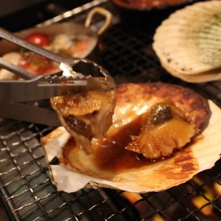 まるで本場広島のかき小屋！自分で食材を焼くBBQスタイル！