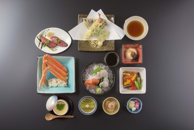 フジ タカ ナスビ （FUJI TAKA NASUBI） - 青森/串揚げ | 食べログ