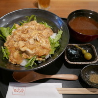 あなご料理 大金 - あなご玉とじ丼（850円）