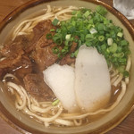 沖縄そば食堂　海辺のそば屋 - 軟骨ソーキすば 750円(麺はノーマル)