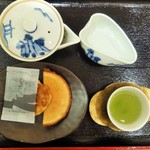 山本山 - お茶とおせんべいのセット