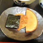 山本山 - 日本橋菓子司「長門」のおせんべいと「山本山」のりせんべい