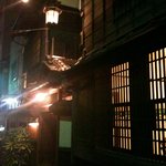 築地鉄板焼 Kurosawa - 夜の外観です