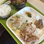 とり呑 - 鶏唐揚げ定食680円