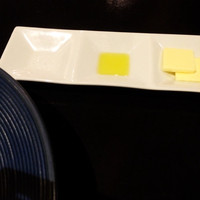 Sucre - パンにつける塩とオリーブオイルとバター