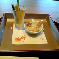 鮨・日本料理 暦 - 暦弁当 野菜スティック 
                イカ塩辛と明太ソース