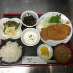 千石居酒屋 - 豚ロース定食、カリカリよ