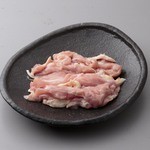 ■地鶏のせせり（塩・タレ・辛）…580円