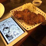 居酒屋9丁目 - 8インチのタブレットよりデカイチキンカツ