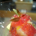 イル アオヤマ - 紅芯大根のジュレと牡丹海老