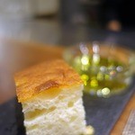 イル アオヤマ - フォカッチャは絶品