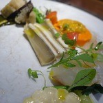イル アオヤマ - 石川・黒鮑のフリット
      師崎・煮穴子のソブレサータ
      余市・無添加雲丹とスフォルマート
      三河・夏コチのカルパッチョ
      