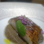 イル アオヤマ - ノドグロの炭火焼