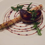 オーベルジュ・ド・リル - フォアグラのソテー　白アスパラガス添え　ポート酒のエッセンスと共に