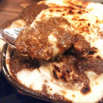 イモキン - 焼きカレー（チーズとルゥがトロトロ）