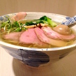 麺処 きなり - 味玉豚肩ロース汐そばの丼