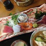 板前料理いち川 - 刺し盛り御膳 ¥1050 の刺し盛り
