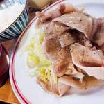 自由軒 - 塩焼き　独特のタレがすばらしい