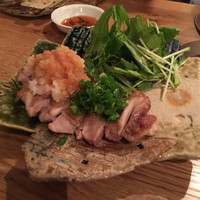 自家製粉石臼挽きうどん 青空blue 本店 - 地鶏焼き