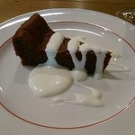 チョコレートケーキ400円