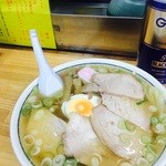 中華そば 富士屋 - チャーシューワンタン麺