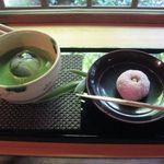 数寄屋カフェ - 冷抹茶と菊花(2014.08)