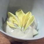 突き出し。イチジクの白和え