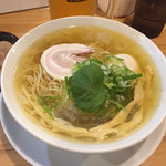 初めて食べた冷やしラーメン756円