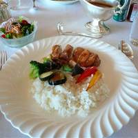 ル・トリアノン - タンドリーチキンのカレー