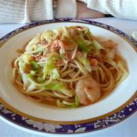 ル・トリアノン - 春キャベツと桜海老のパスタ