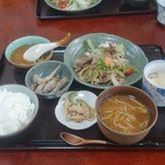 旬菜亭　たか - ご飯はおかわりできます。