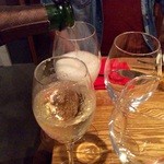 ラ コシーナ デル クアトロ - スパークリングワイン セグラヴューダス