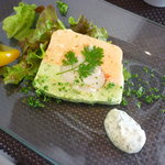 レ・グルモンディーズ cafe & bar - 前菜～ホタテとスズキのテリーヌ　ハーブソース