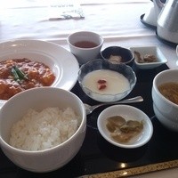 謝朋殿 幕張店 - 5番　エビチリランチ
