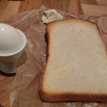 NEIGHBORS BRUNCH - トーストセット 500円。