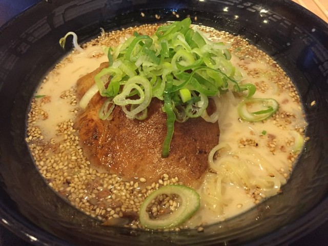 豚吉ラーメン - 市立病院前/ラーメン | 食べログ