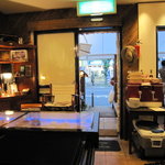 キールズ・バーハウス アオバダイ - オープンエアなので、外から入ってくる風が気持ち良くて・・・♪