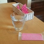 パンケーキカフェ smile - お冷や