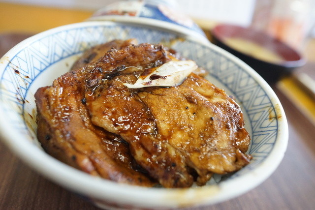 どんらえもん 新道東 豚丼 食べログ どんらえもん 新道東 豚丼 食べログ