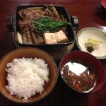 ざくろ - 国産牛ロースすき焼き ご飯と赤出汁